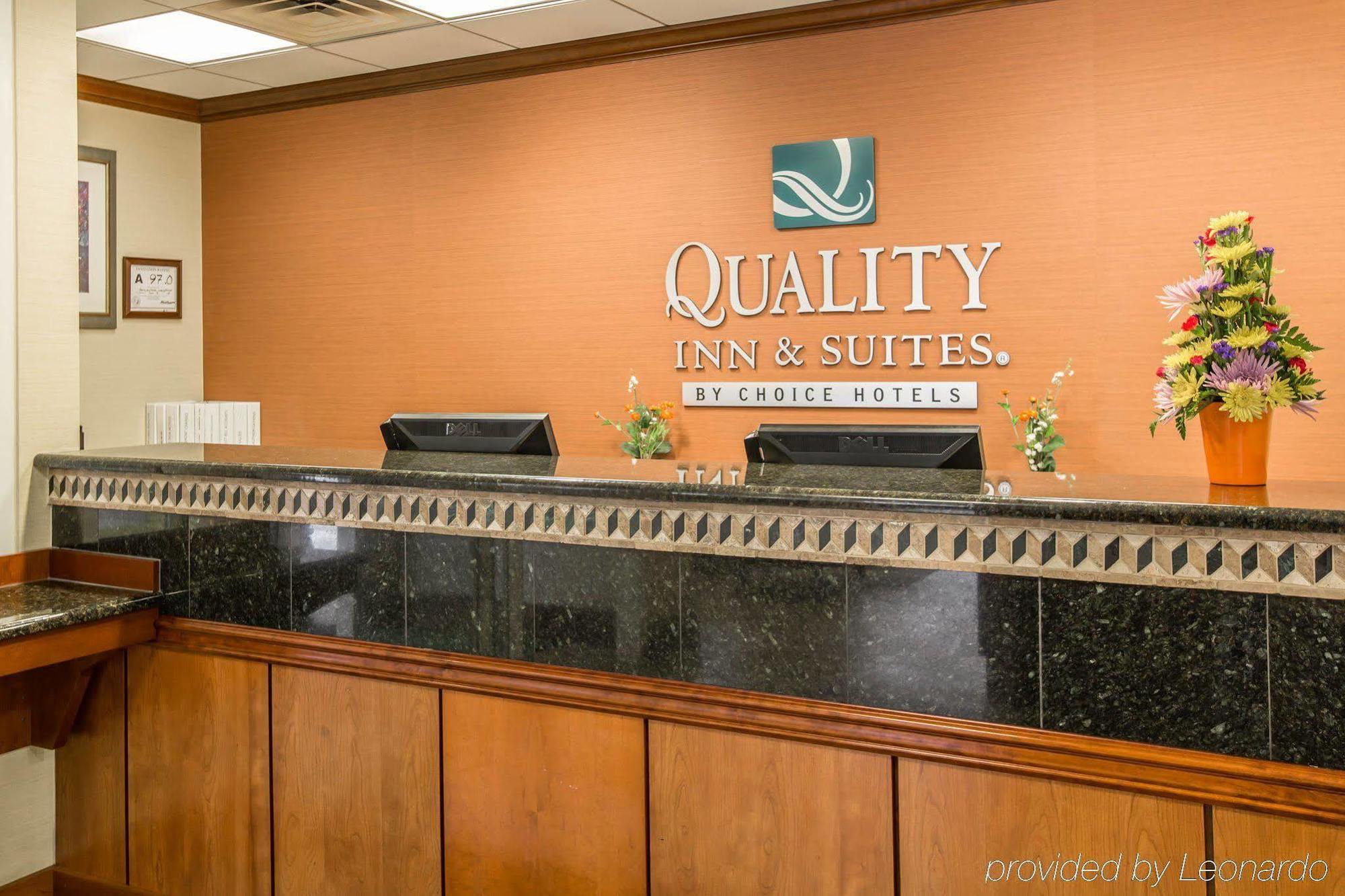 Quality Inn & Suites Biltmore East Asheville Exterior foto